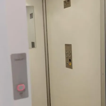 White House Theater Massimo * פלרמו