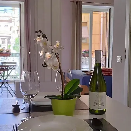 White House Theater Massimo