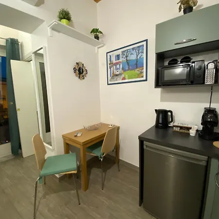 White House Theater Massimo * פלרמו